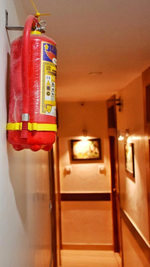 Gateway Suites Bombaj Zewnętrze zdjęcie