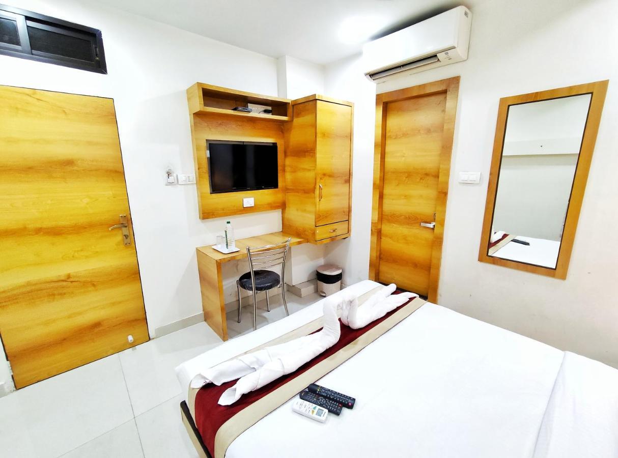Gateway Suites Bombaj Zewnętrze zdjęcie